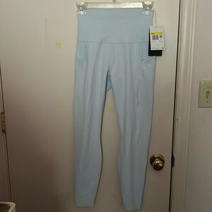 Nike Universe women’s training athletic leggings size small